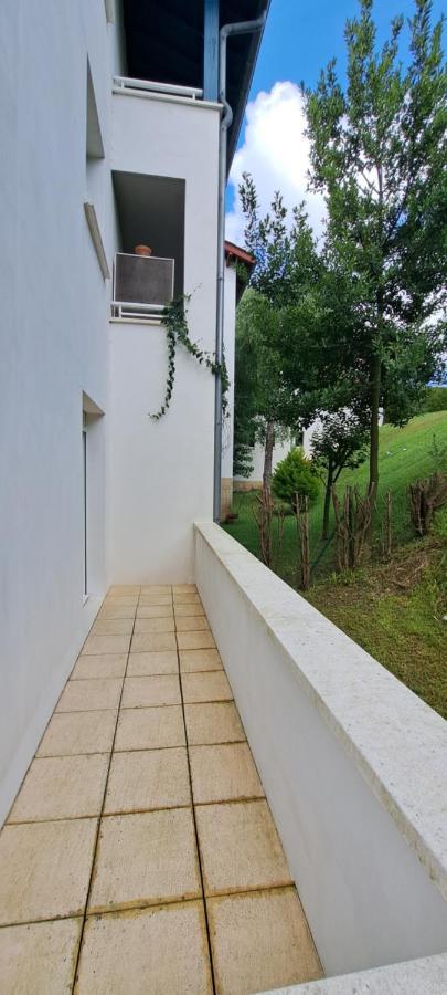 Appartement Lumineux T3 Avec Jardin Privatif A Hendaye - Parking Et Wif Gratuit ภายนอก รูปภาพ